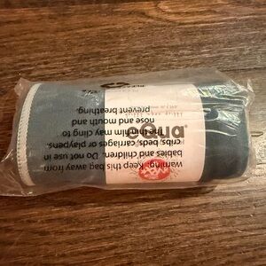 Manduka eQua hand towel (sage) -NEW in original packaging